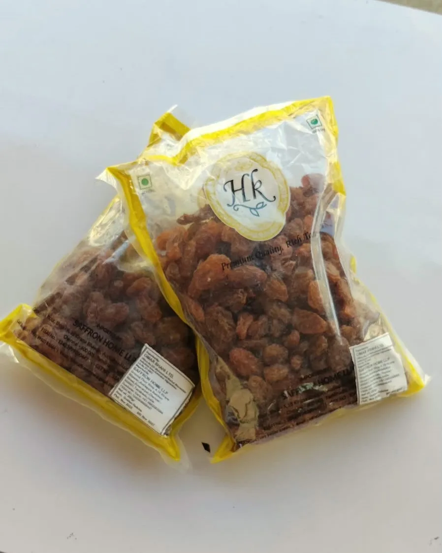 Premium Afghan Golden Munakka (Big Abjosh with Seeds) – 100% Natural, Export Quality Dried Grapes (250 gm)